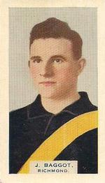 1933 Hoadley's Victorian Footballers #11 Jack Baggott Front